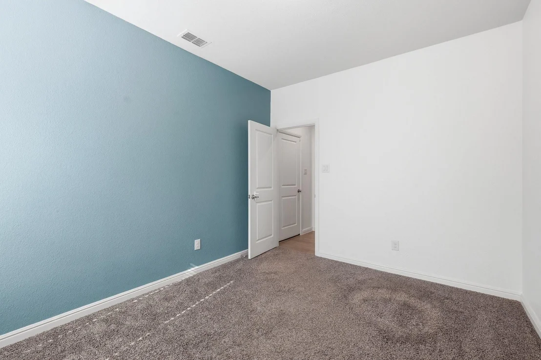 Photo of 1044 Blackhorse Trail