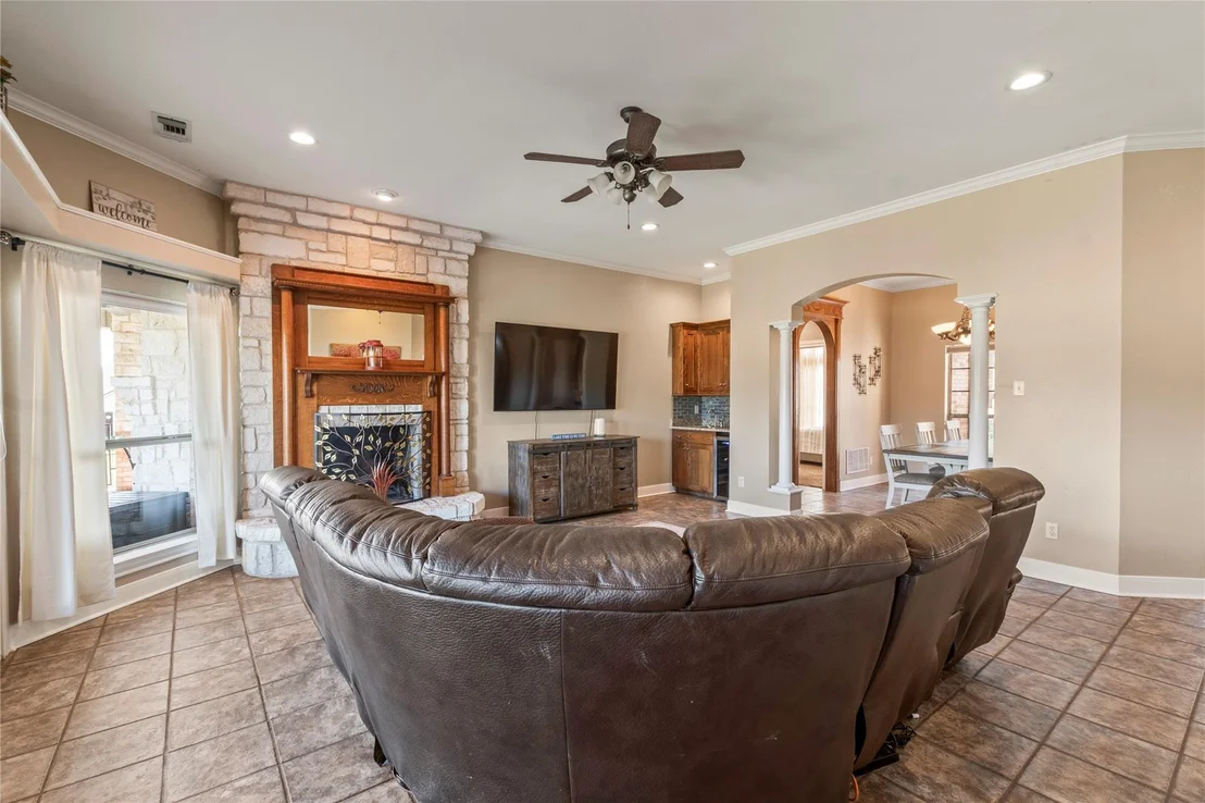 Photo of 180 Surls Drive