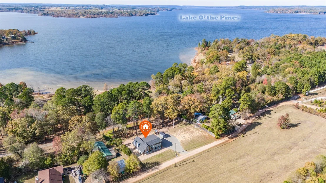 Photo of 449 Lakeview Circle