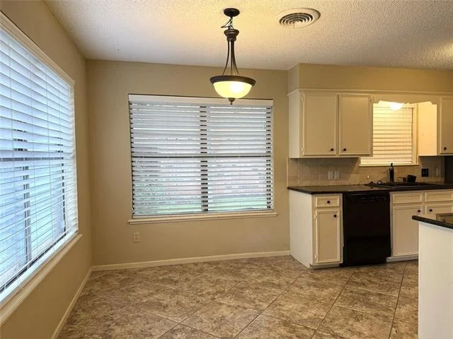 Photo of 3225 Westchester Drive
