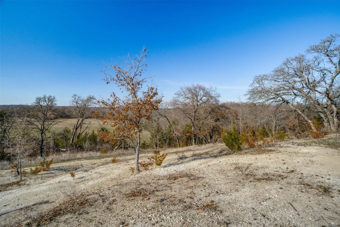 Photo of 2111 Private Road 5499