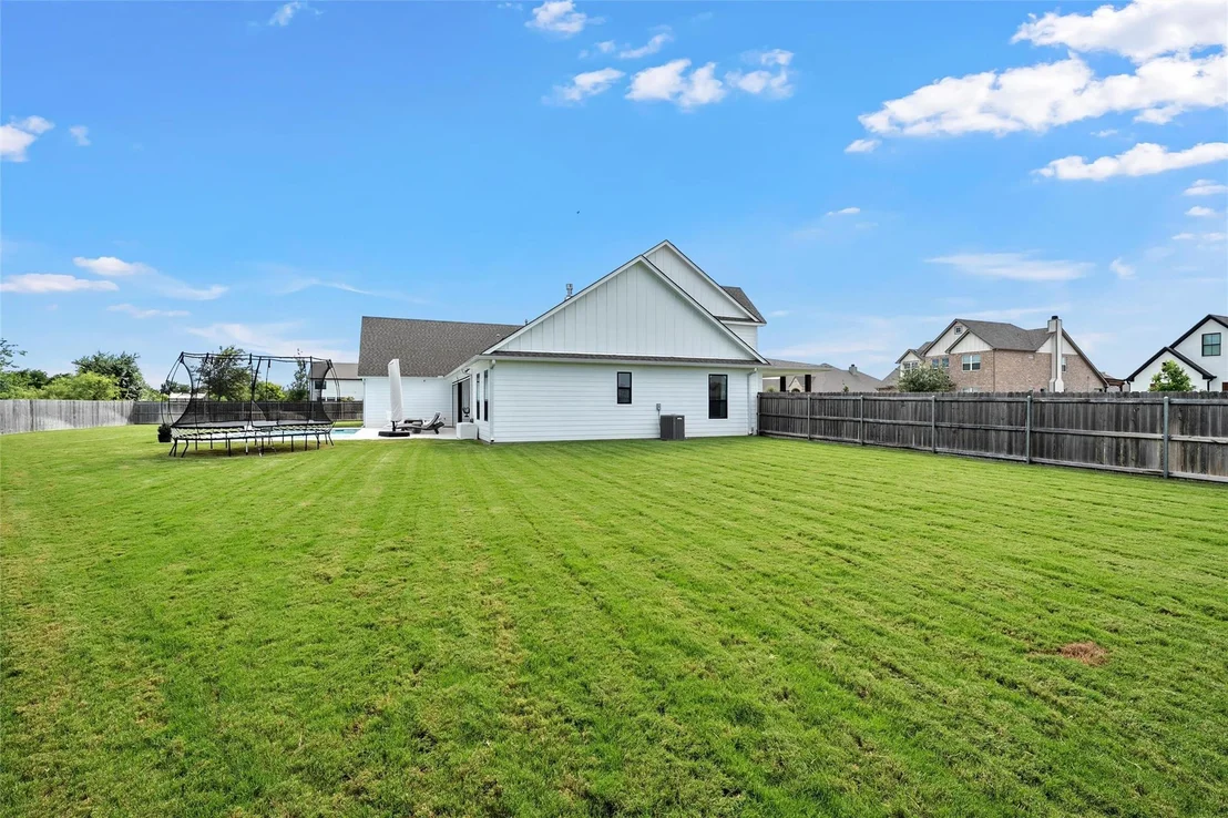 Photo of 604 Lindsay Lane