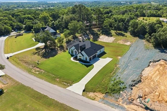 Photo of 1007 Meadow Wood Terrace