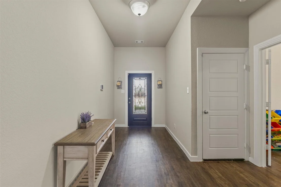 Photo of 1300 Lawnview Drive