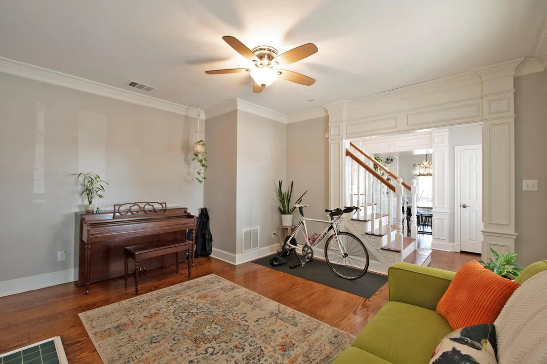 Photo of 405 Chippendale Drive