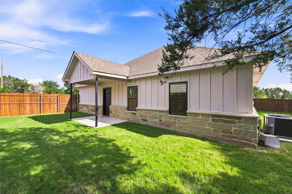 Photo of 2515 Coyote Trail