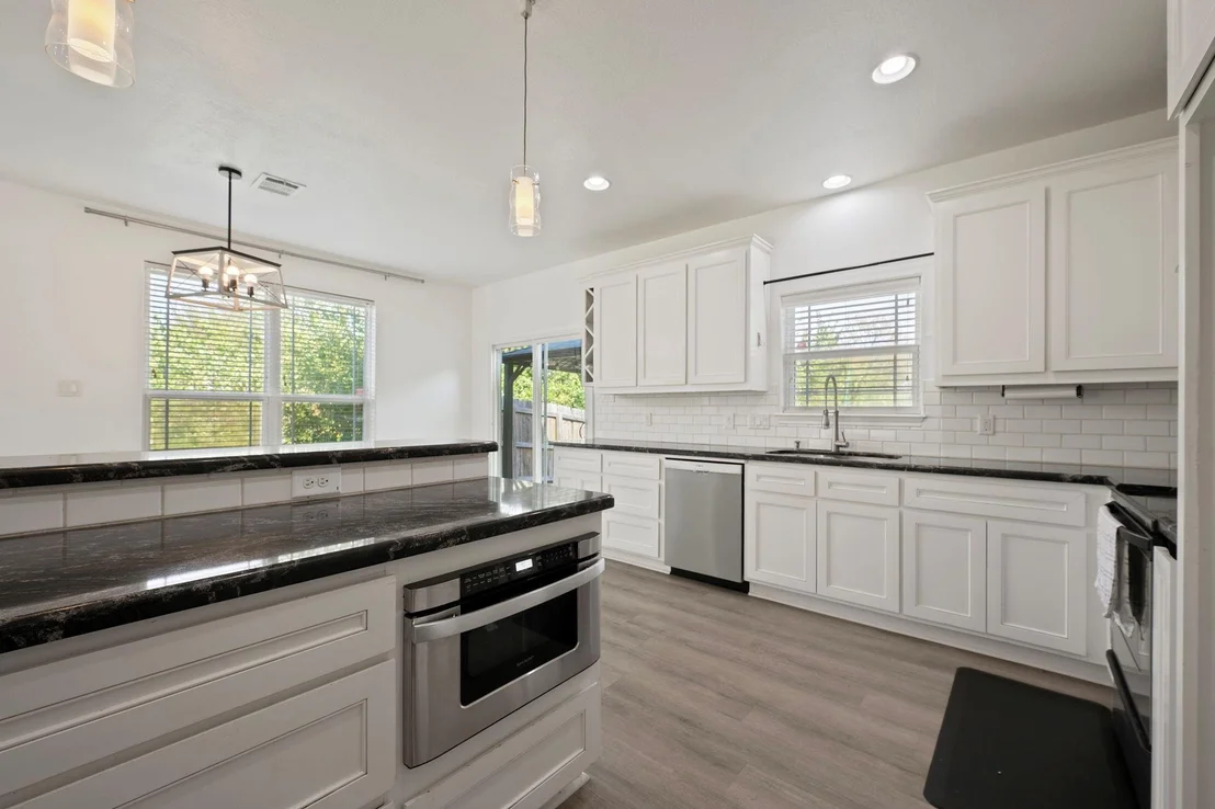 Photo of 2307 Carisbrooke Loop