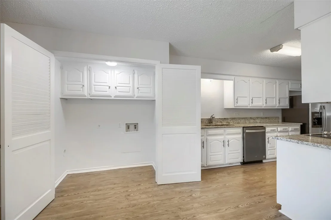 Photo of 814 Oakbluff Drive