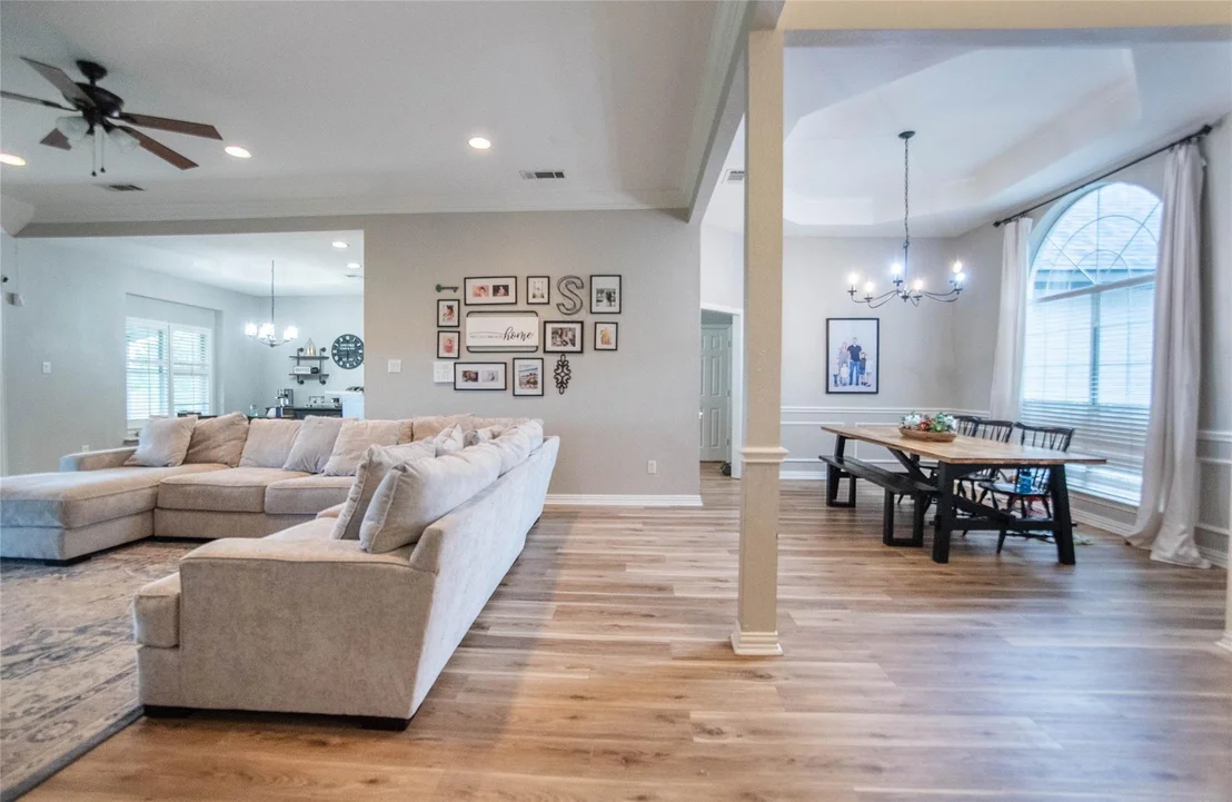 Photo of 1393 W Alamosa Drive
