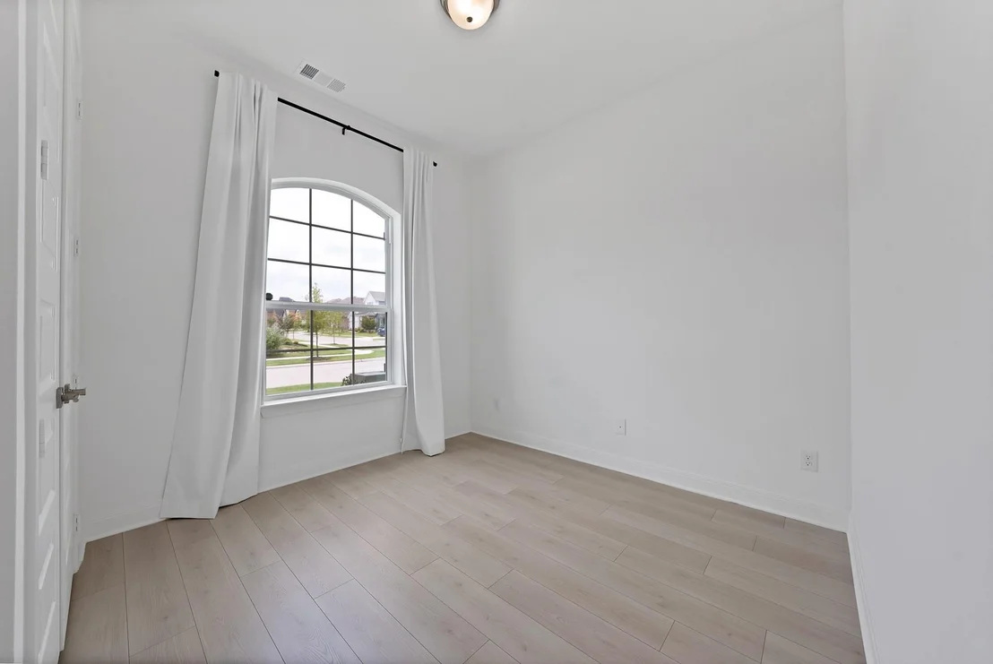 Photo of 2505 Half Moon Way
