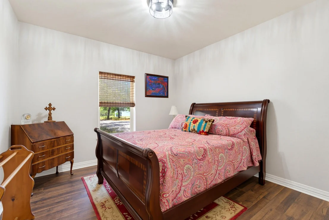 Photo of 17978 County Road 445