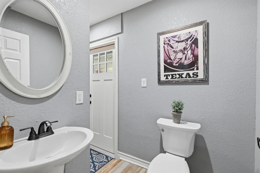 Photo of 112 Fairway Drive