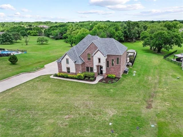 Photo of 107 Whispering Winds Drive