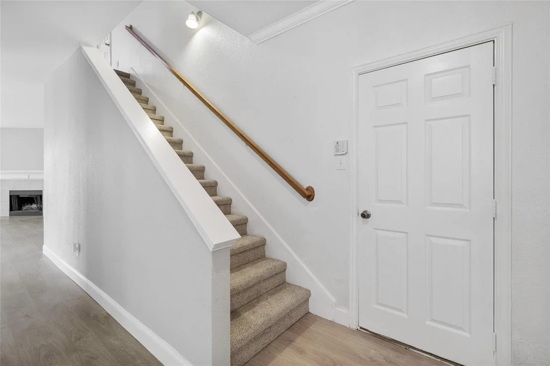 Photo of 1514 Hanover Lane