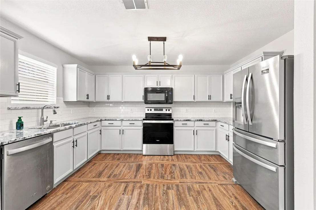 Photo of 2425 Glenhaven Drive