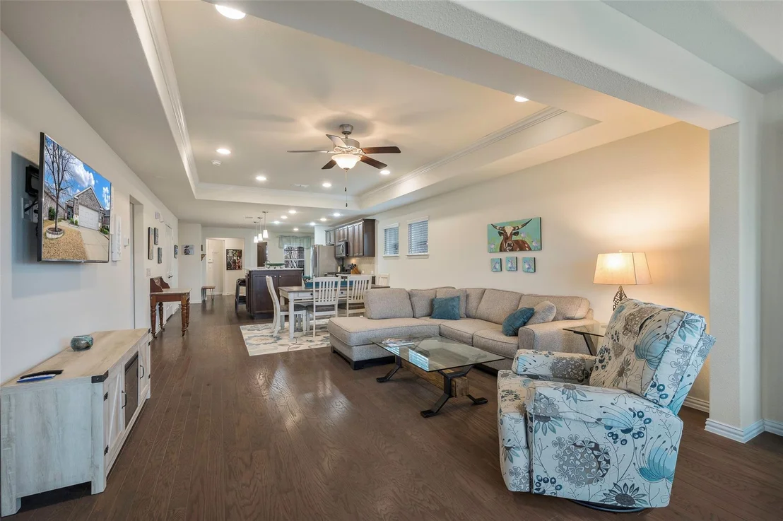Photo of 7629 Parade Drive
