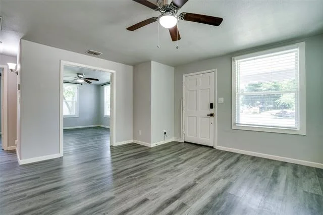 Photo of 606 W High Street