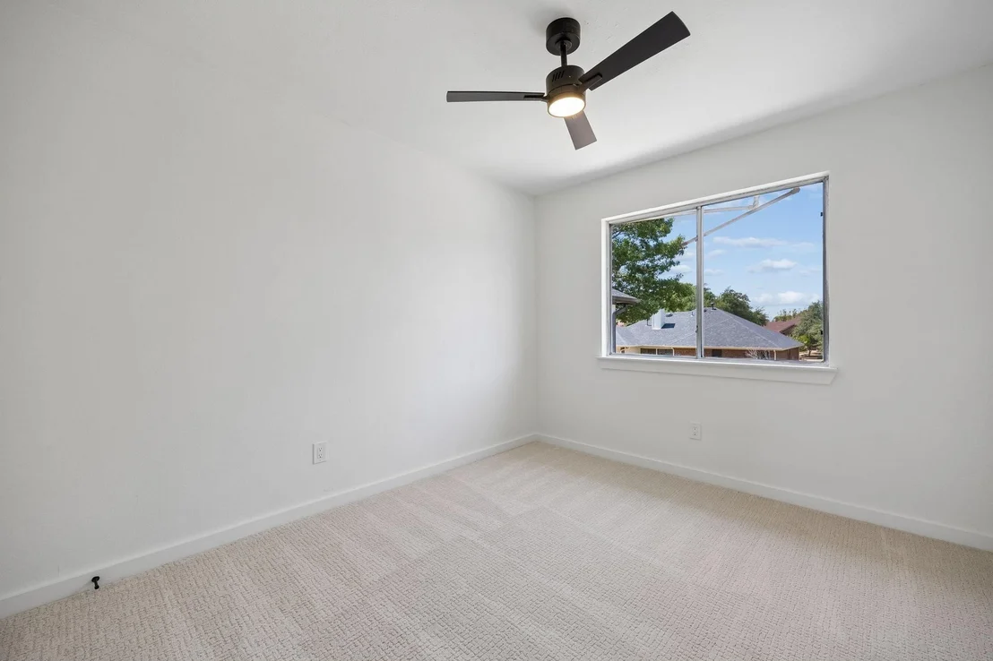Photo of 6729 Macintosh Drive