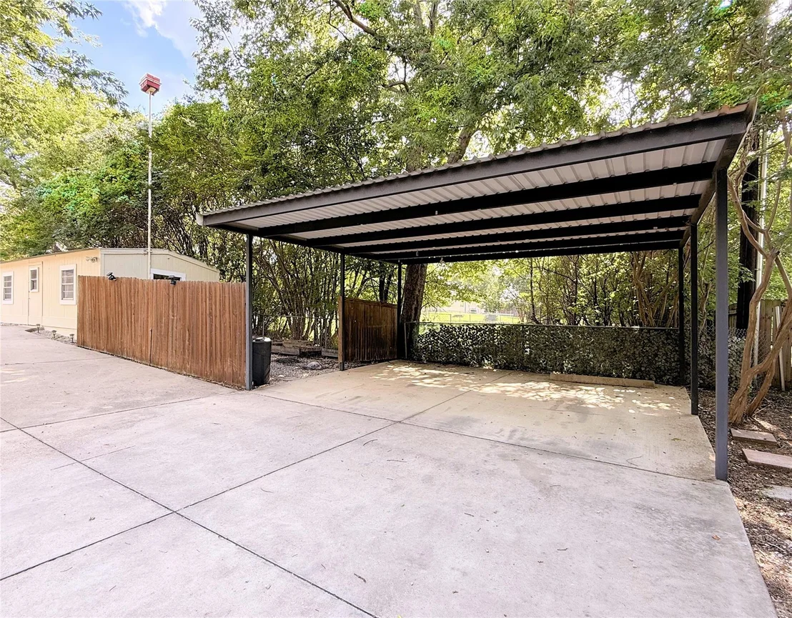 Photo of 617 Dunaway Lane