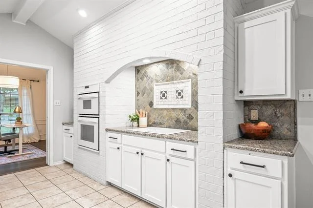 Photo of 4405 Avonshire Lane