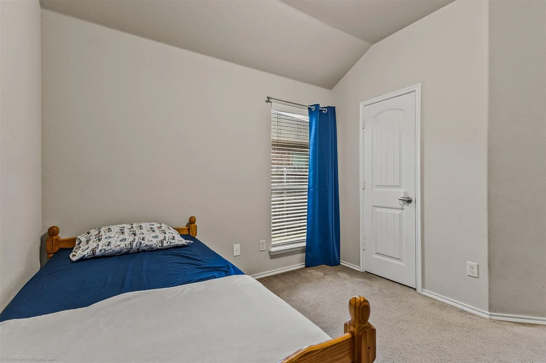 Photo of 2018 Sterling Gate Drive