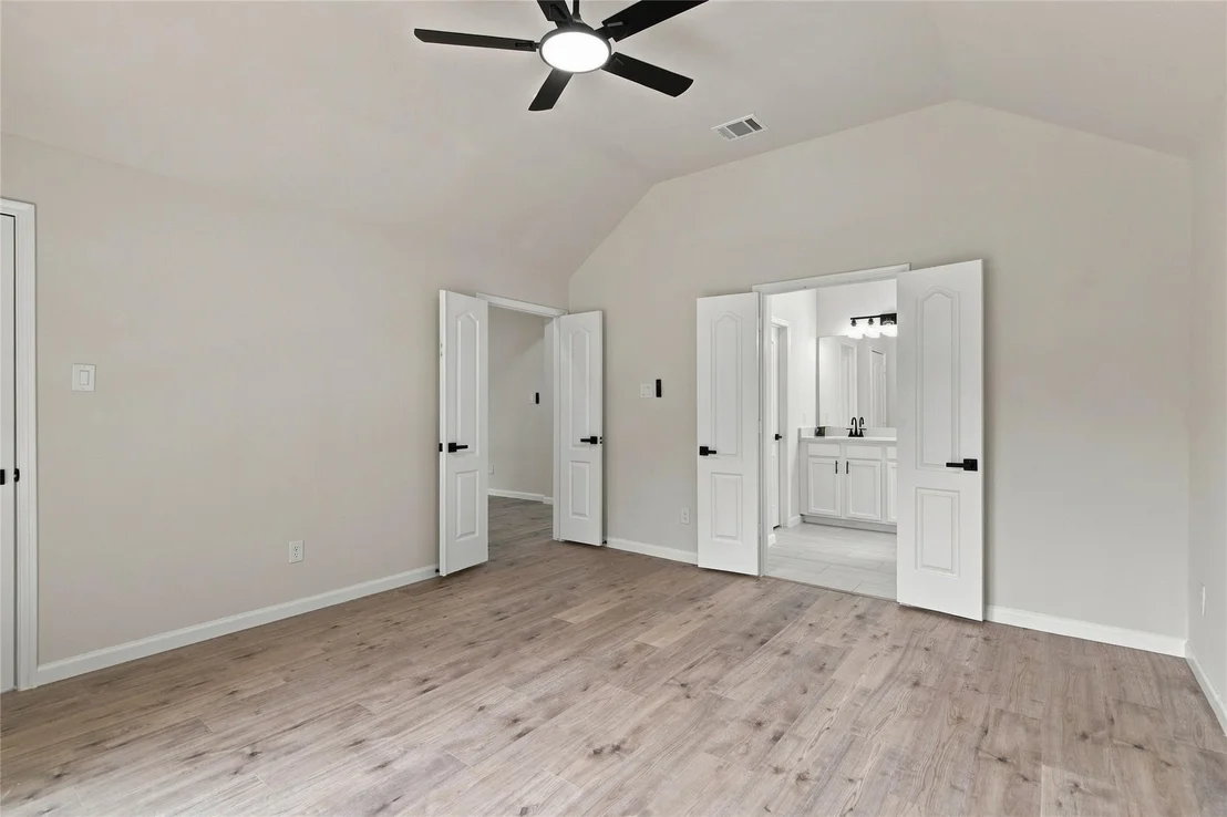 Photo of 1401 Live Oak Lane