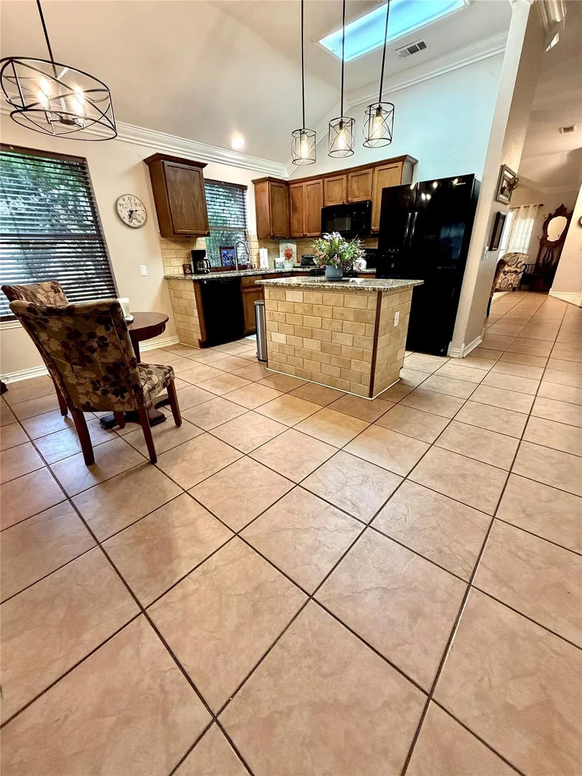 Photo of 2212 Loon Lake Road