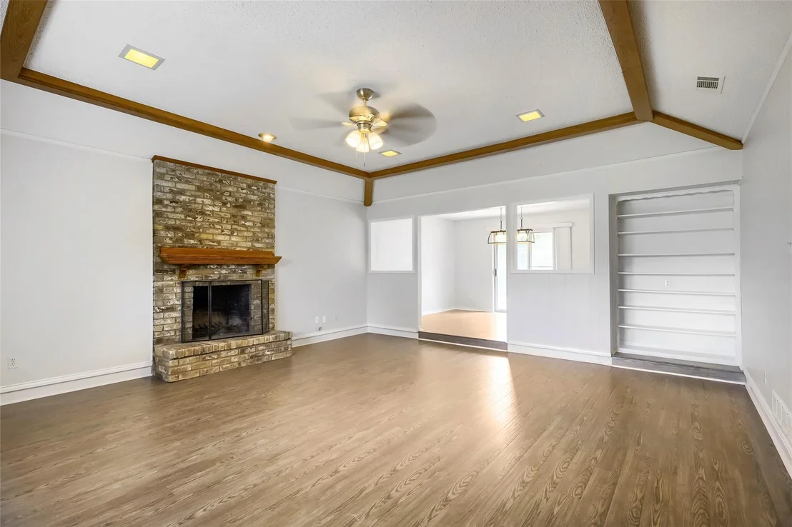 Photo of 814 Oakbluff Drive