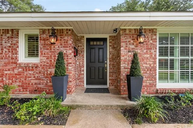Photo of 6017 Wonder Drive