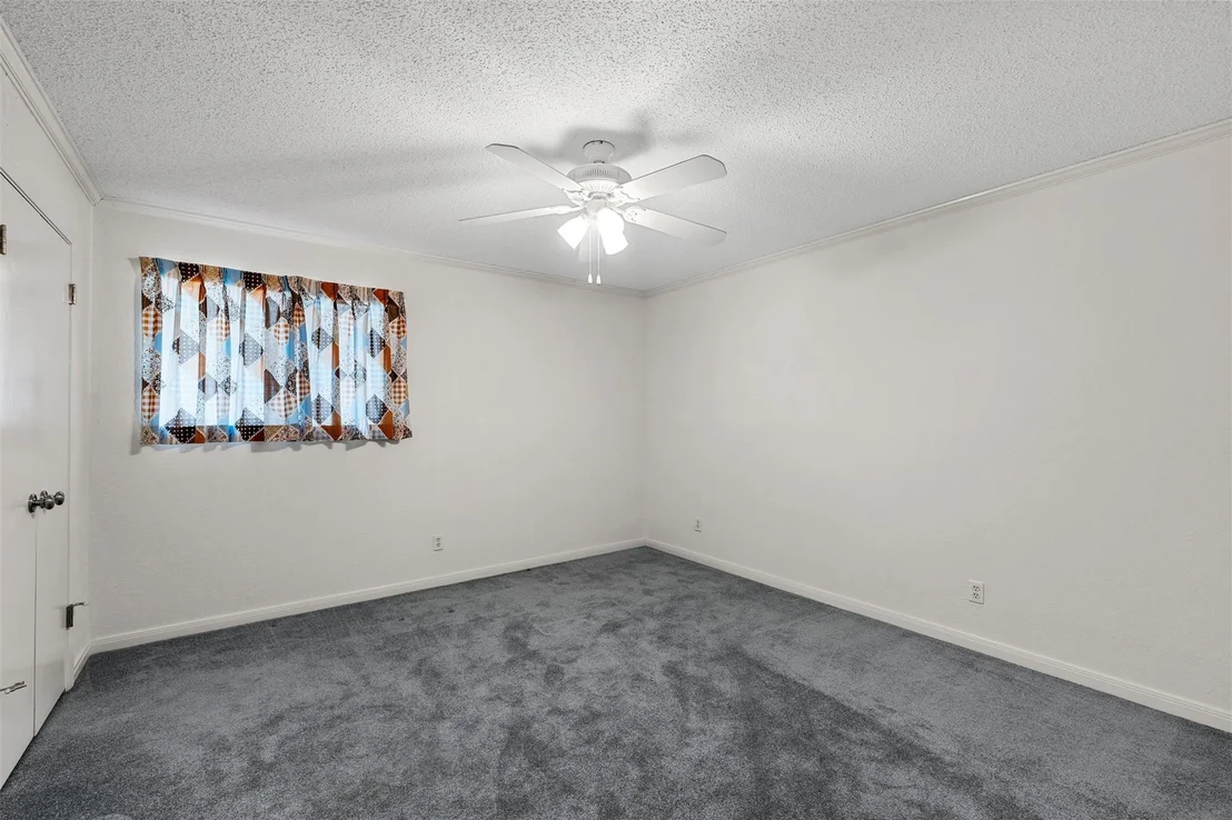 Photo of 400 N Walnut Street