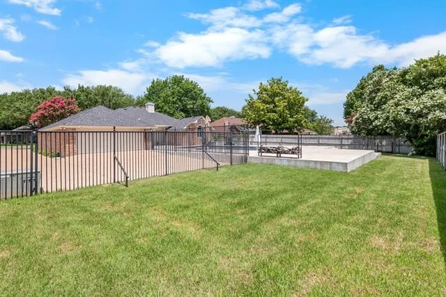 Photo of 1104 Western Ridge Drive