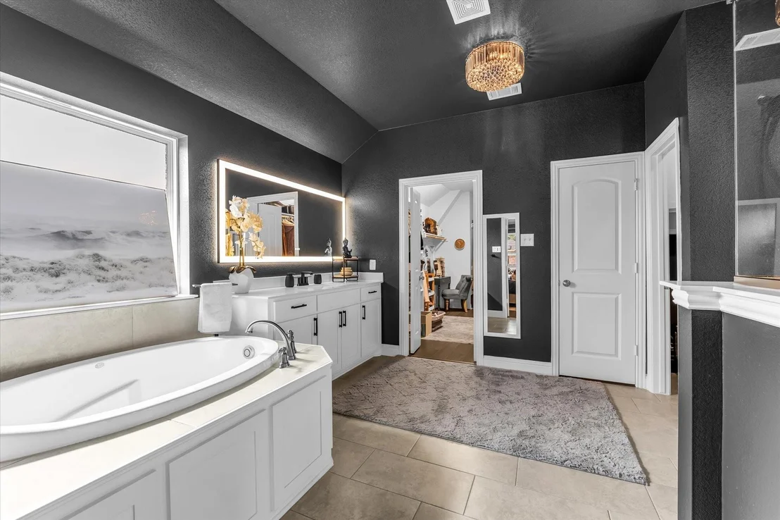 Photo of 1317 Ridgeview Drive