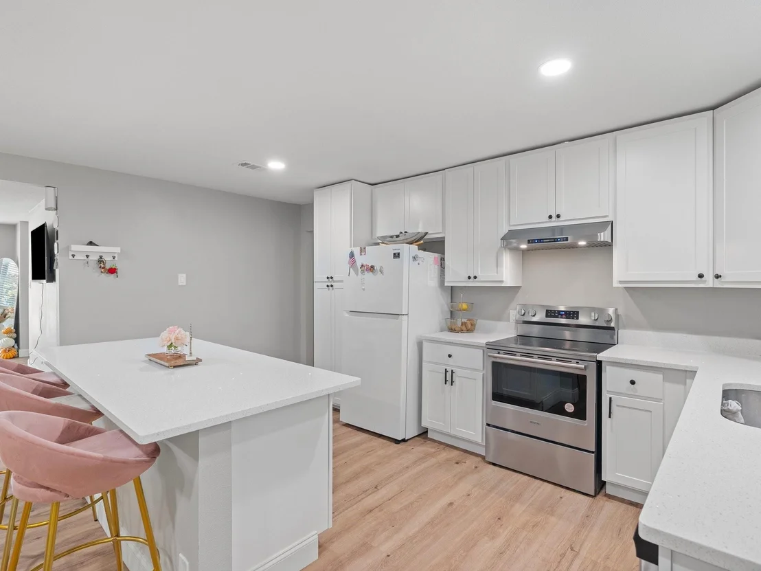 Photo of 9255 Palisade Drive