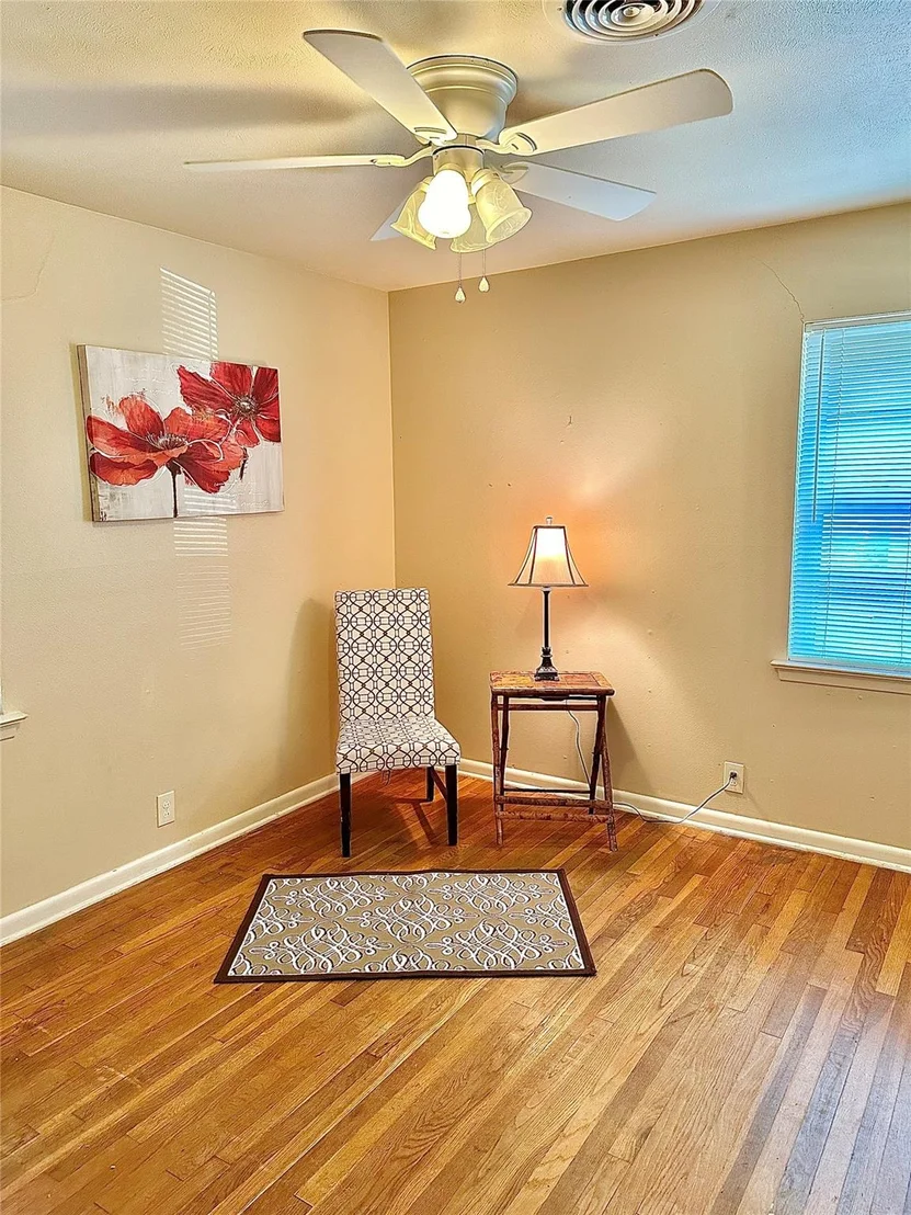 Photo of 817 Laguna Drive
