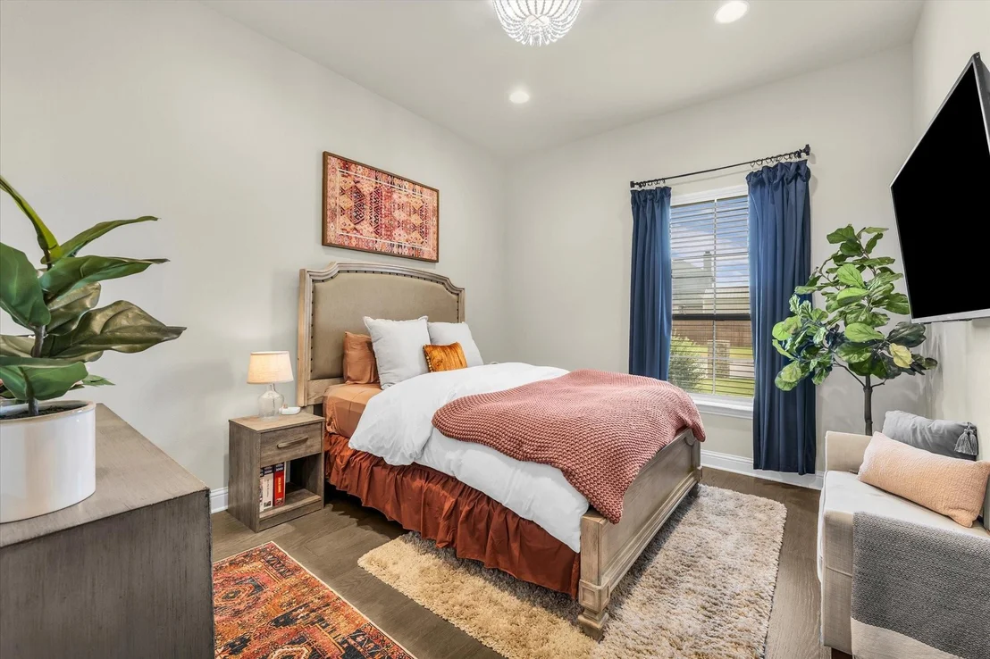 Photo of 1317 Ridgeview Drive
