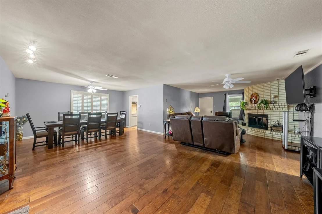 Photo of 5444 OLD LORENA Road