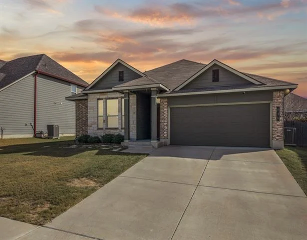 Photo of 846 Ross Road