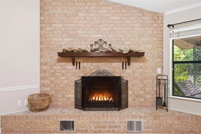 Photo of 116 Greentree Cir