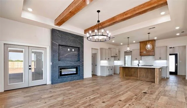 Photo of 140 Logan