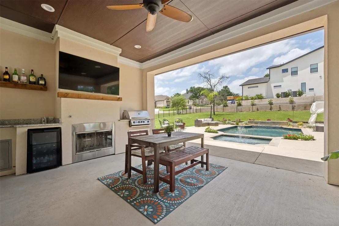 Photo of 2501 Oak Bluff Drive
