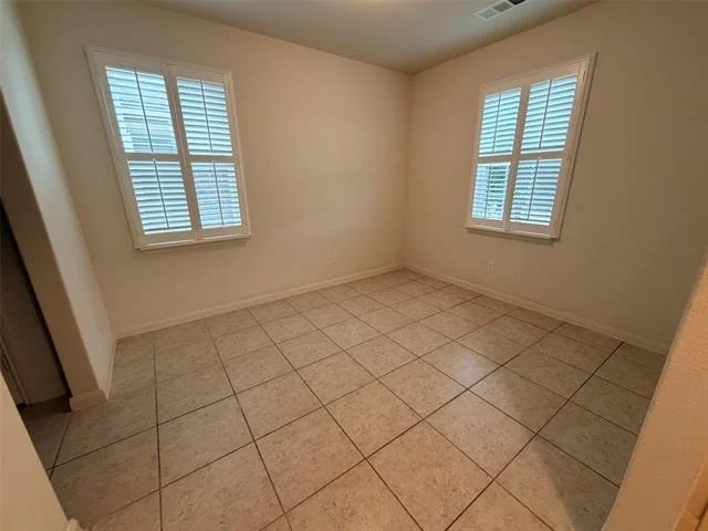 Photo of 1617 Park Trails Boulevard