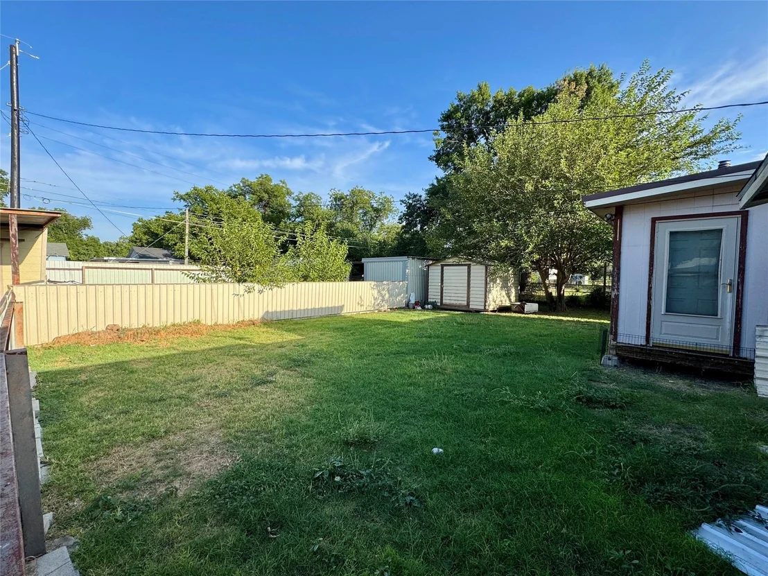 Photo of 512 Wanda Street