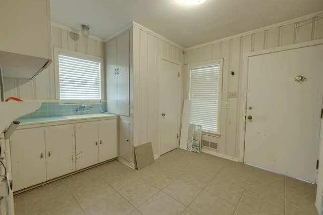 Photo of 817 Rivercrest Drive