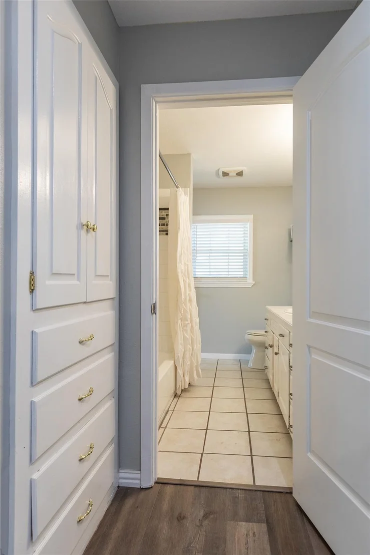 Photo of 1842 Elmwood Drive