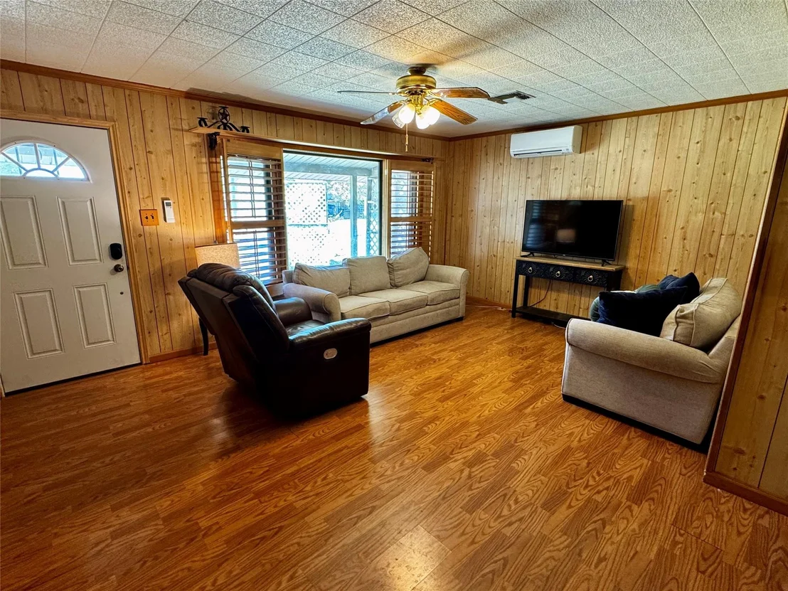 Photo of 512 Wanda Street