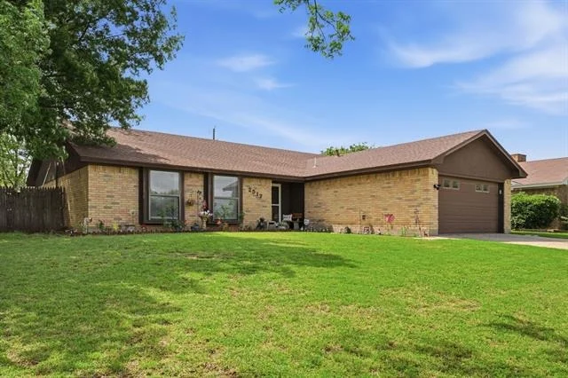 Photo of 2517 Button Willow Parkway