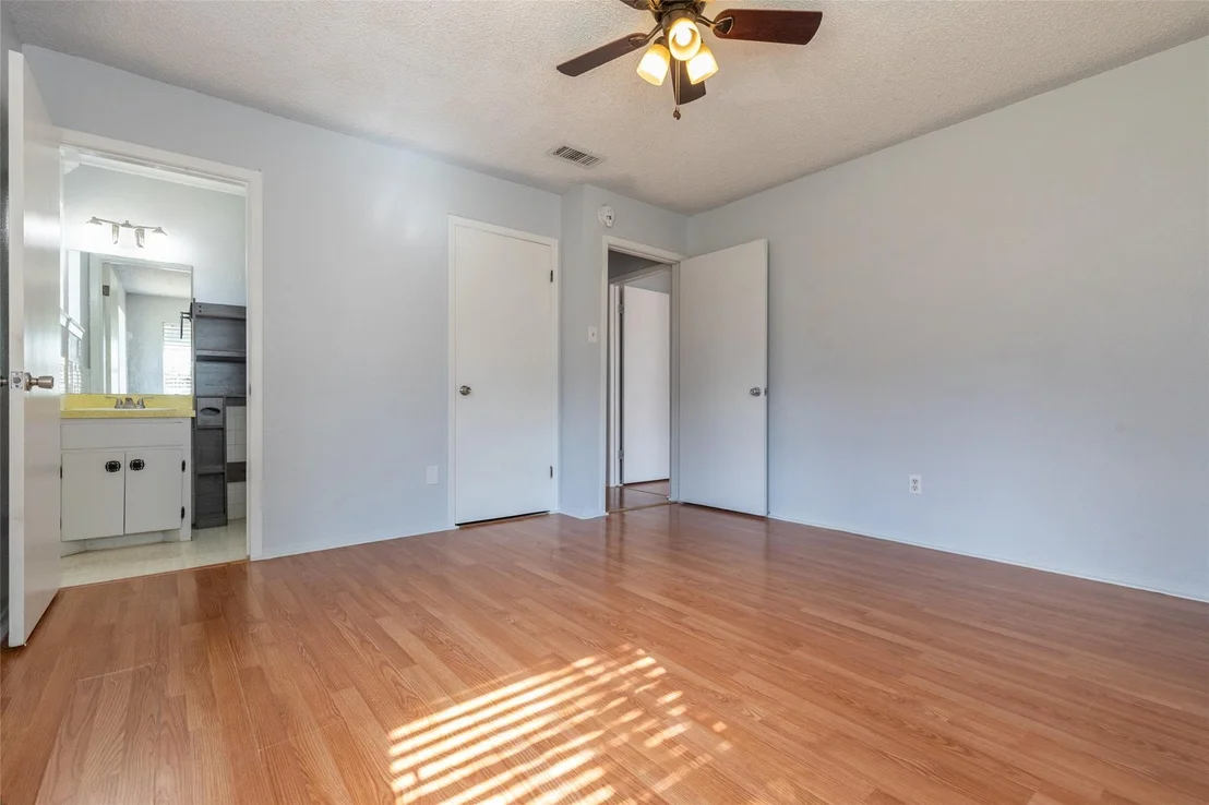 Photo of 1714 Locksley Court