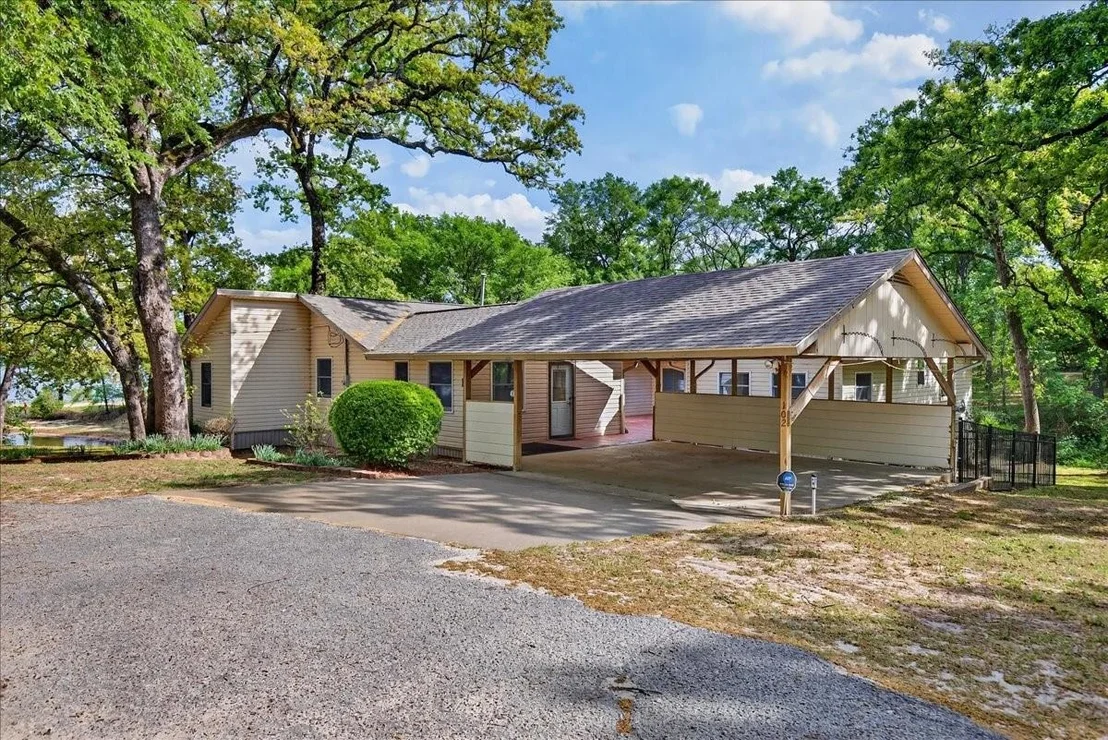 Photo of 102 Summerall Drive