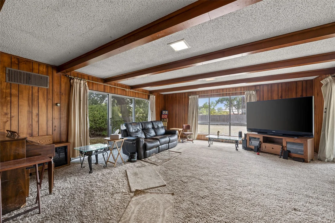 Photo of 1815 Mahalia Drive