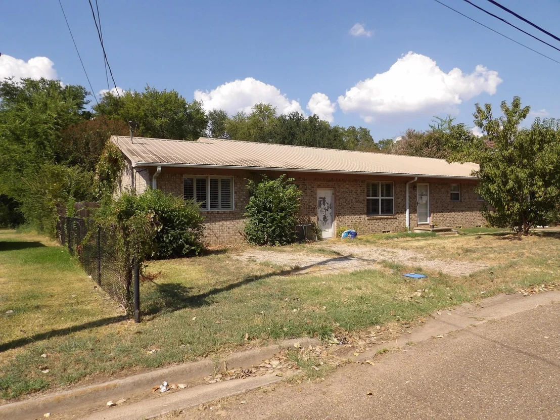 Photo of 402 Keith Street